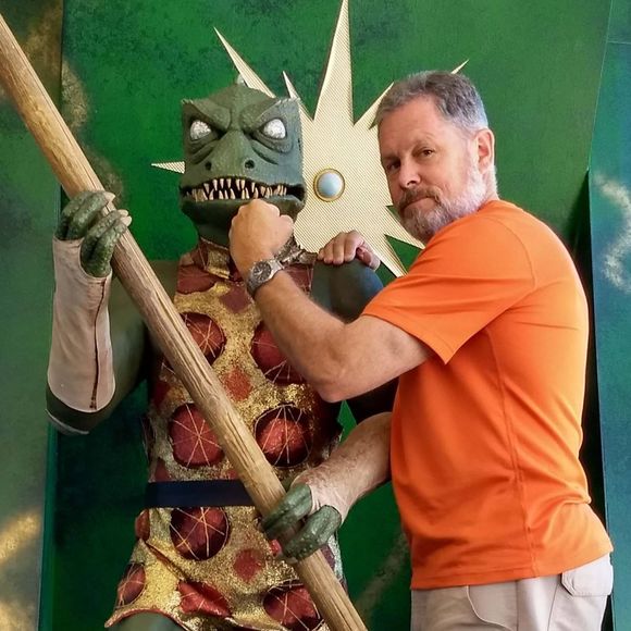 Meet your Posher, Chris - Picture 1 of 1